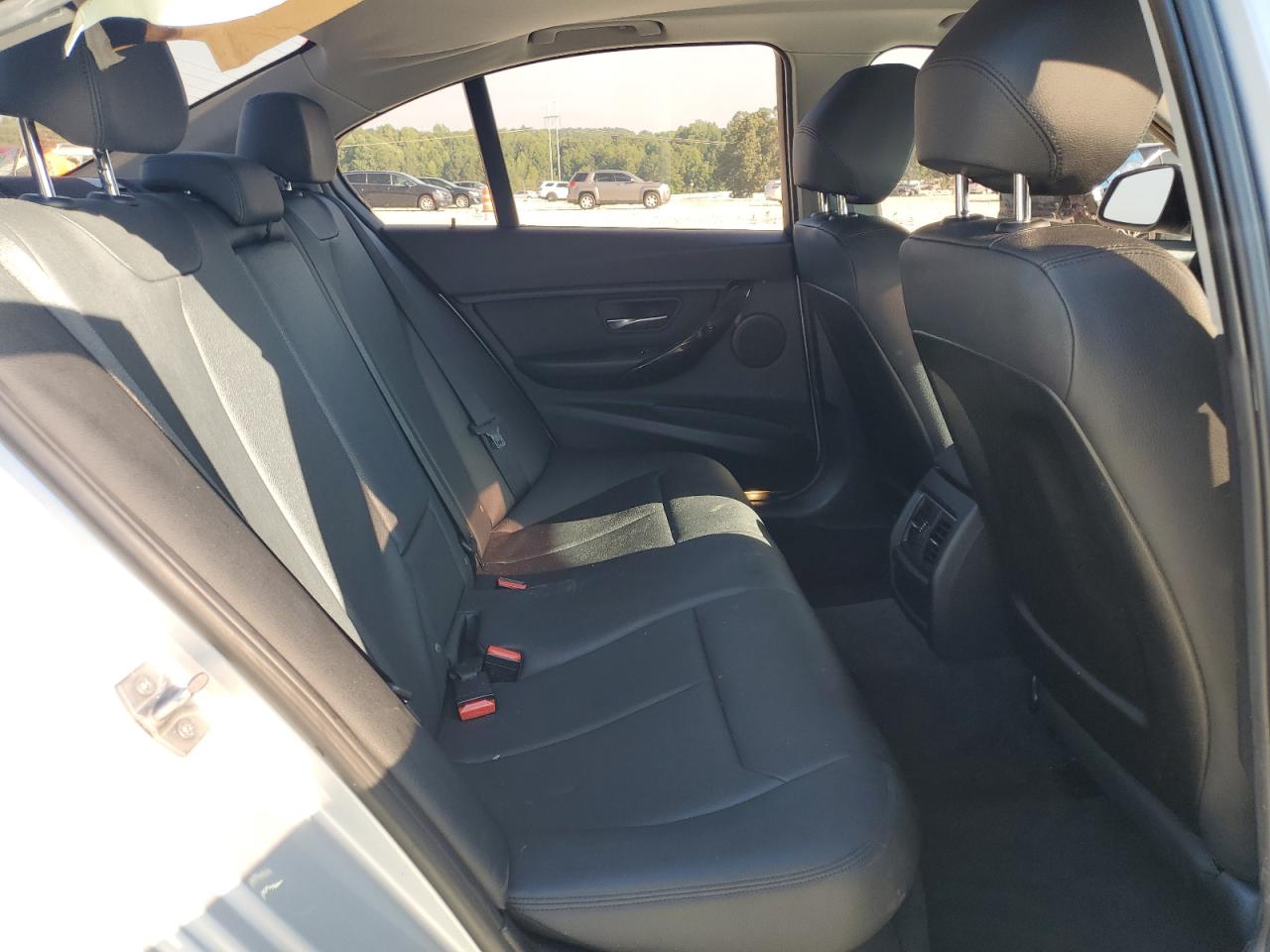 2016 BMW 320 I VIN: WBA8E1G53GNT35744 Lot: 85735065