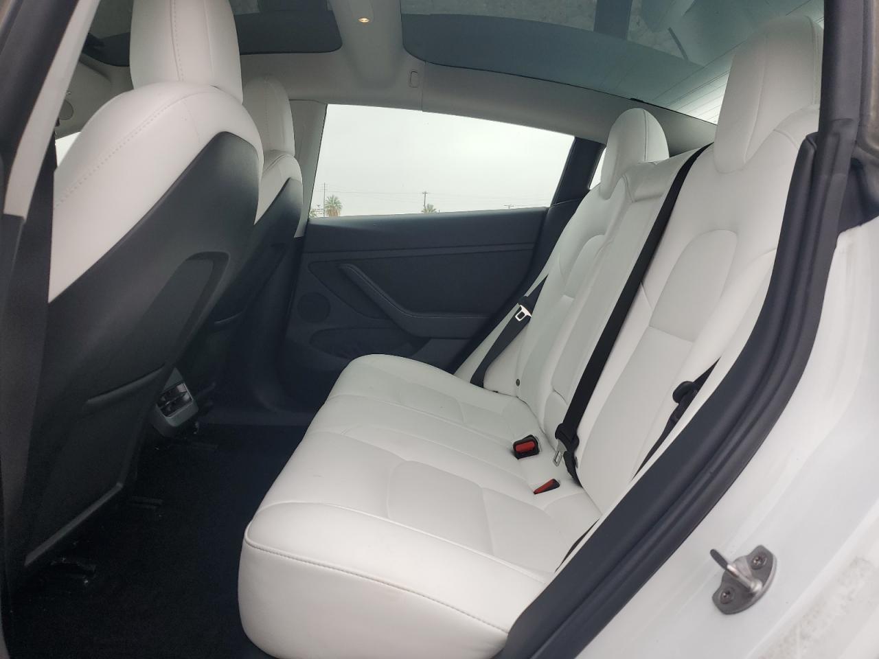 2022 Tesla Model 3 VIN: 5YJ3E1EA5NF359696 Lot: 65442195