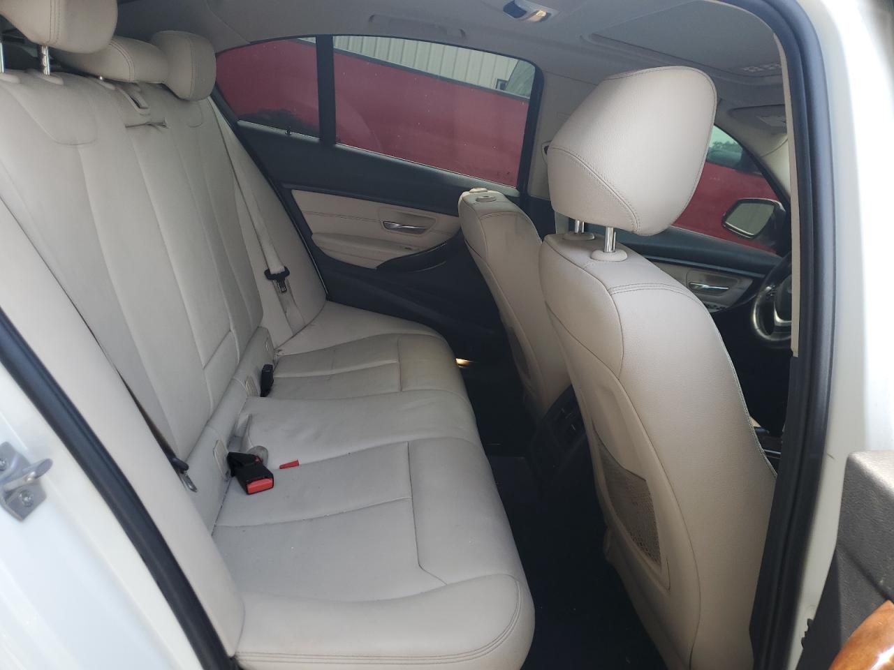 2015 BMW 328 I VIN: WBA3A5G51FNP34910 Lot: 65981935
