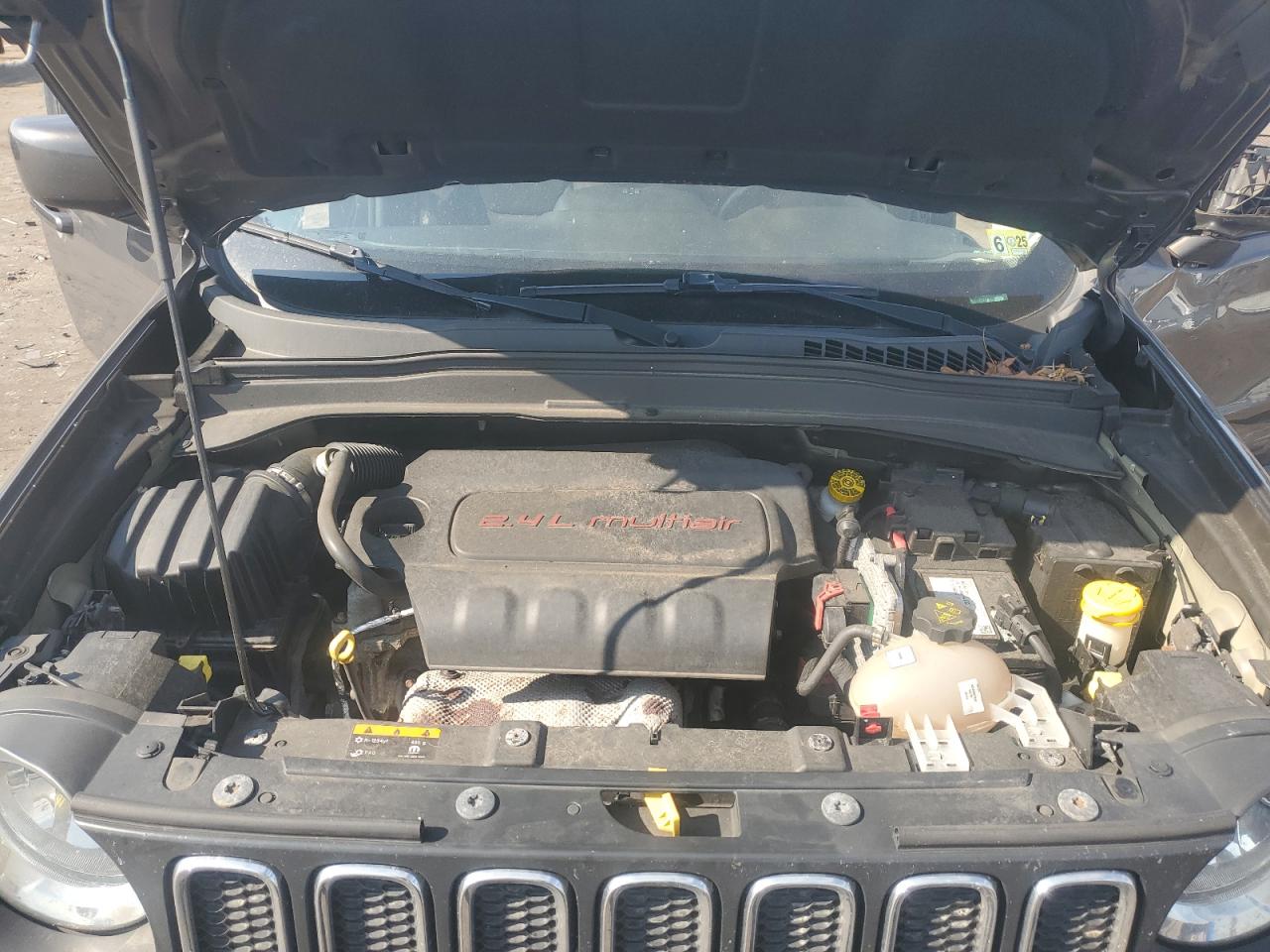 2017 Jeep Renegade Latitude VIN: ZACCJBBB2HPE44958 Lot: 94697785