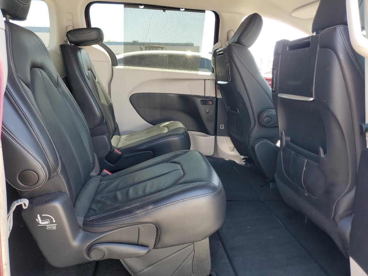 2022 Chrysler Pacifica Touring L VIN: 2C4RC1BG5NR187604 Lot: 65633835