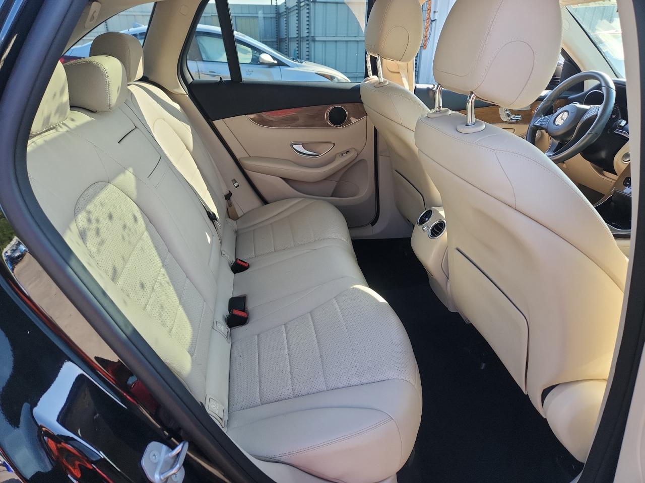 2018 Mercedes-Benz Glc 300 VIN: WDC0G4JB0JV023697 Lot: 63117435