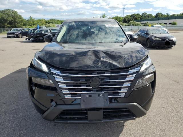  NISSAN ROGUE 2024 Czarny