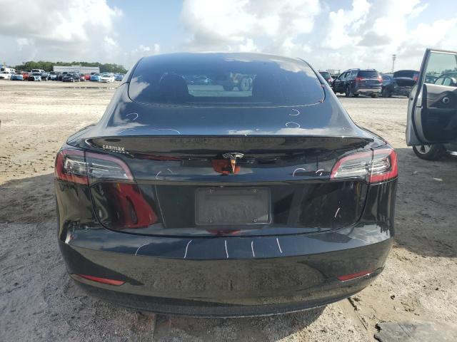  TESLA MODEL 3 2021 Czarny