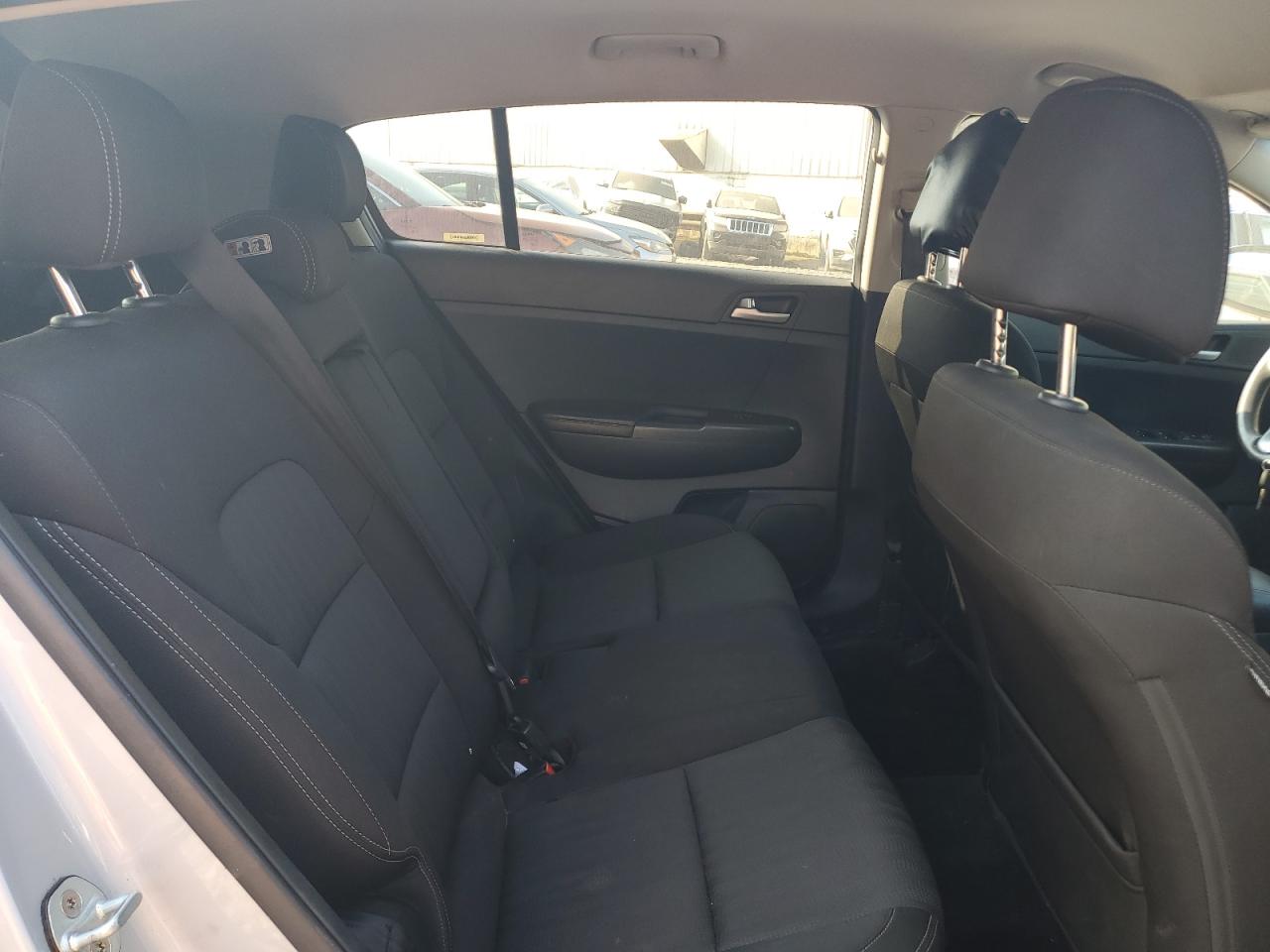 kndpmcac1h7111060 KNDPMCAC1H7111060 2017 Kia Sportage Lx