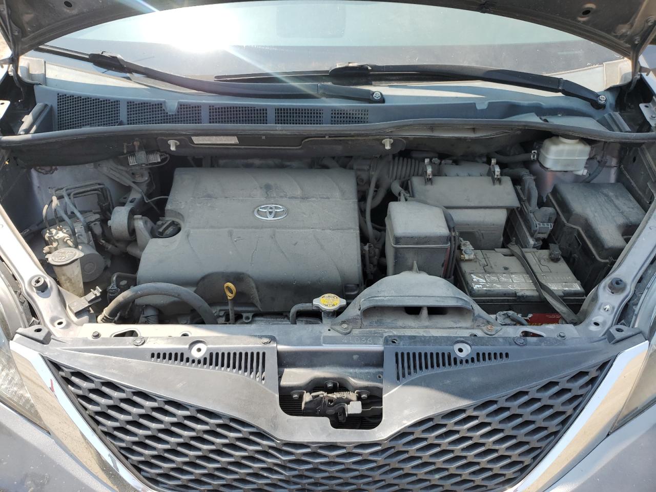 2011 Toyota Sienna Sport VIN: 5TDXK3DC2BS175090 Lot: 62560875