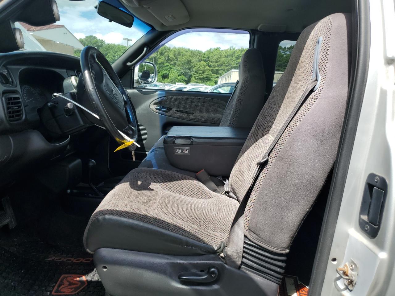 2001 Dodge Ram 1500 VIN: 3B7HF13Z61M512460 Lot: 64565785