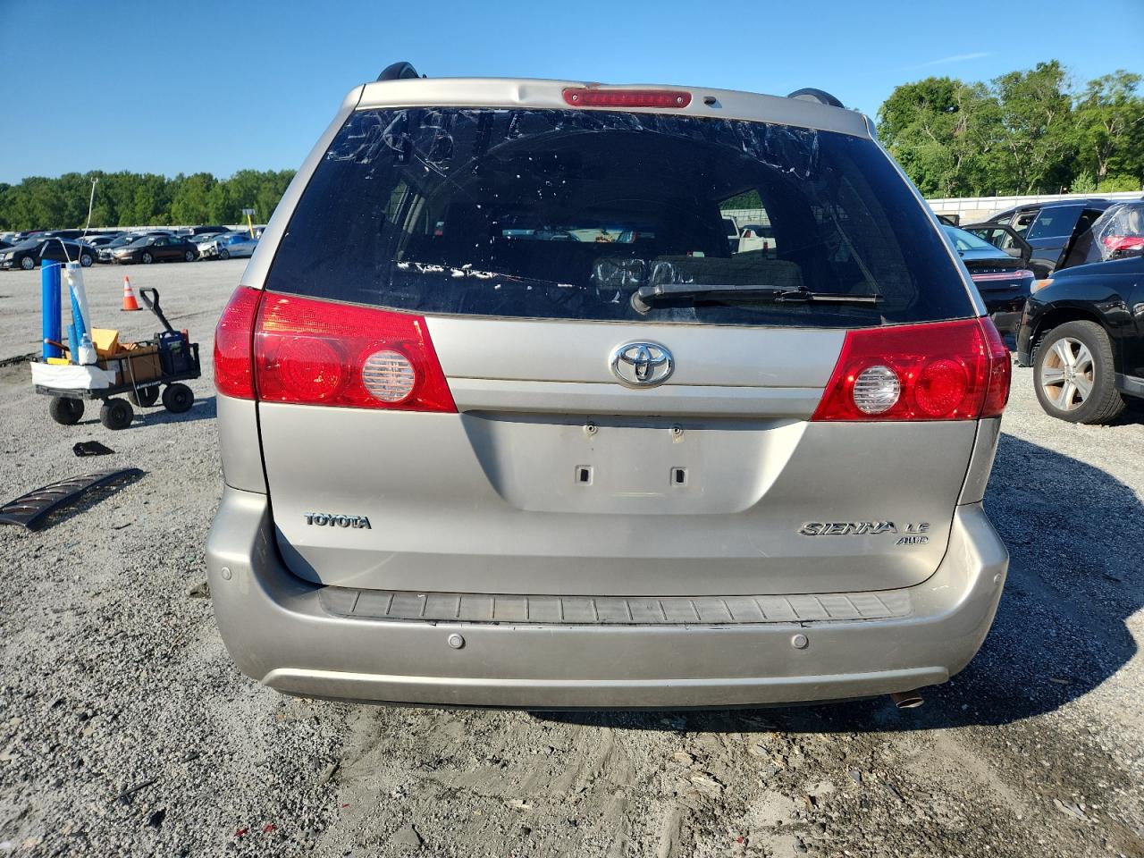 2007 Toyota Sienna Le VIN: 5TDBK23C27S005809 Lot: 64632315