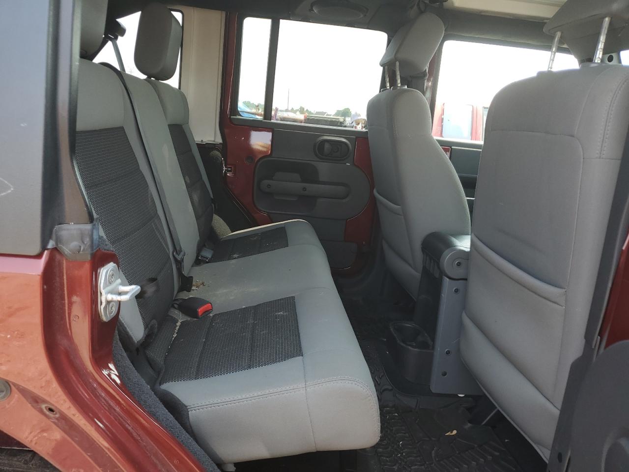 2010 Jeep Wrangler Unlimited Sahara VIN: 1J4BA5H18AL186476 Lot: 63929475