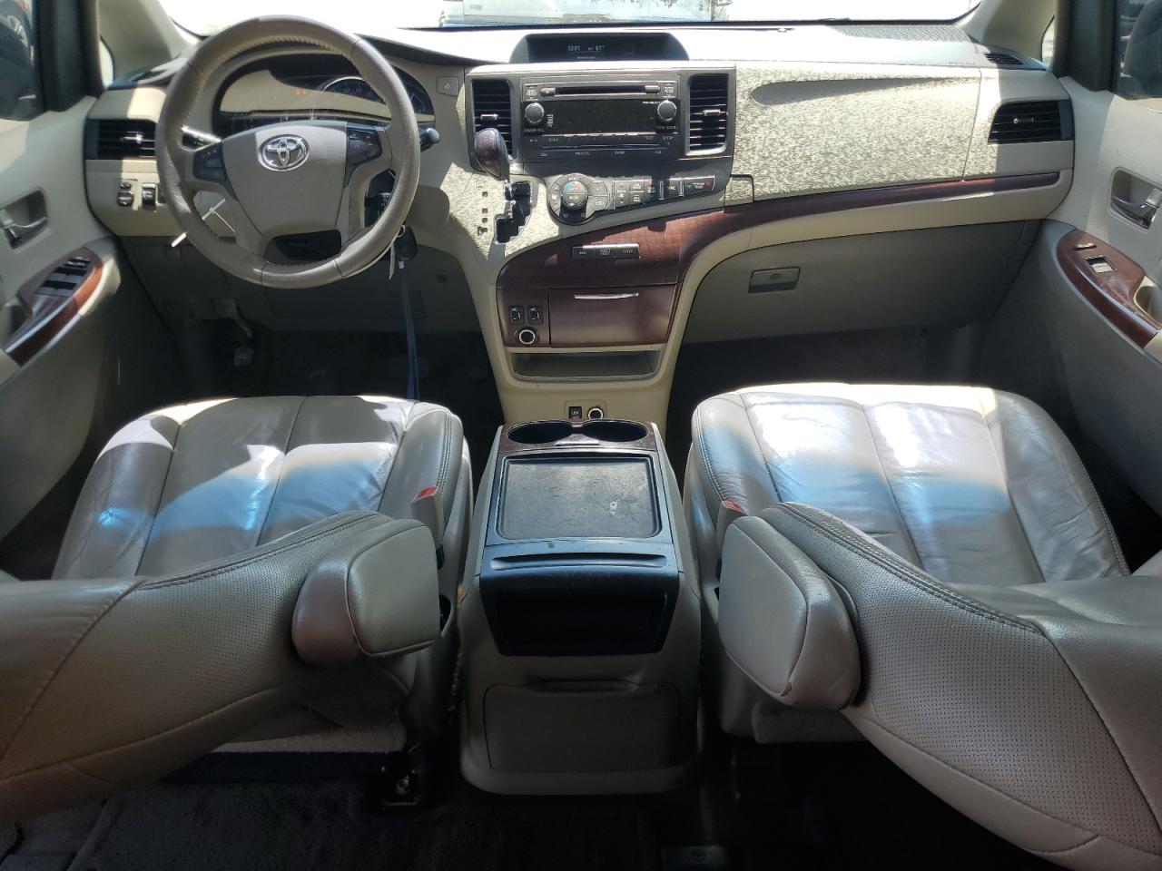 2013 Toyota Sienna Xle VIN: 5TDYK3DC7DS321765 Lot: 64584665