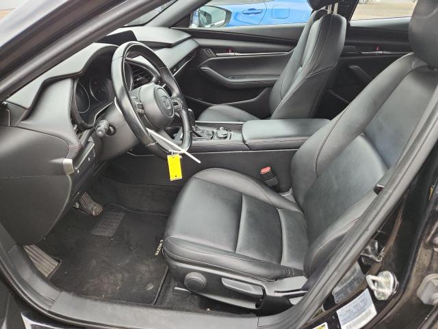  MAZDA 3 2022 Czarny