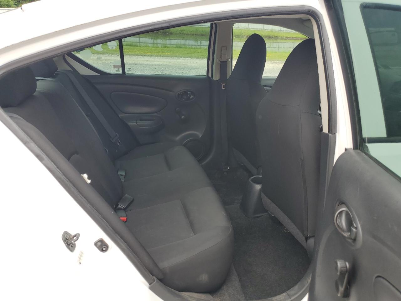 2017 Nissan Versa S VIN: 3N1CN7AP9HL850942 Lot: 64205845