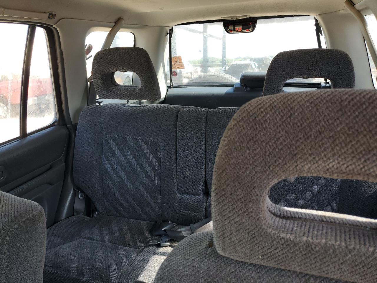 1999 Honda Cr-V Lx VIN: JHLRD2843XC010953 Lot: 64551425