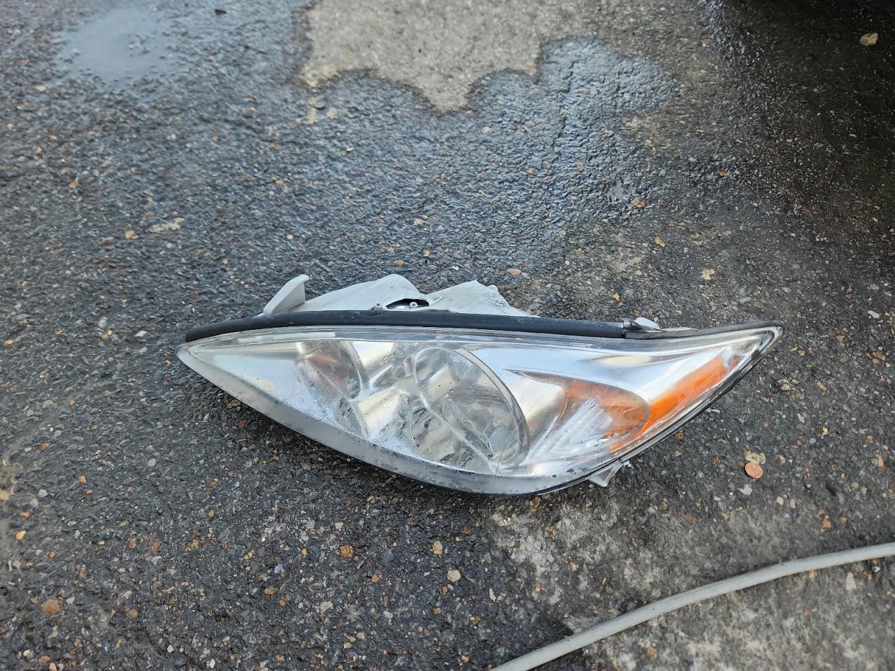 2004 Toyota Camry Le VIN: 4T1BE32K54U325392 Lot: 66701875