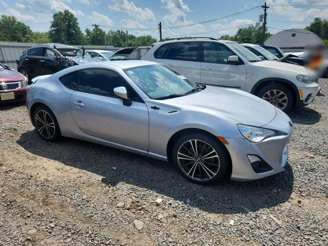 Coupet TOYOTA SCION 2015 Silver