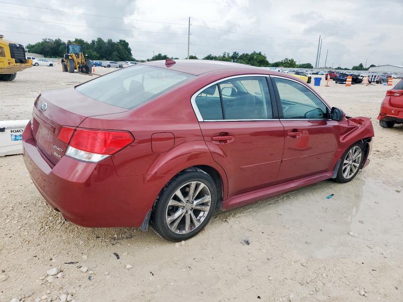  SUBARU LEGACY 2013 Czerwony