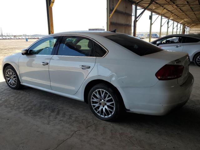 Sedans VOLKSWAGEN PASSAT 2014 Biały