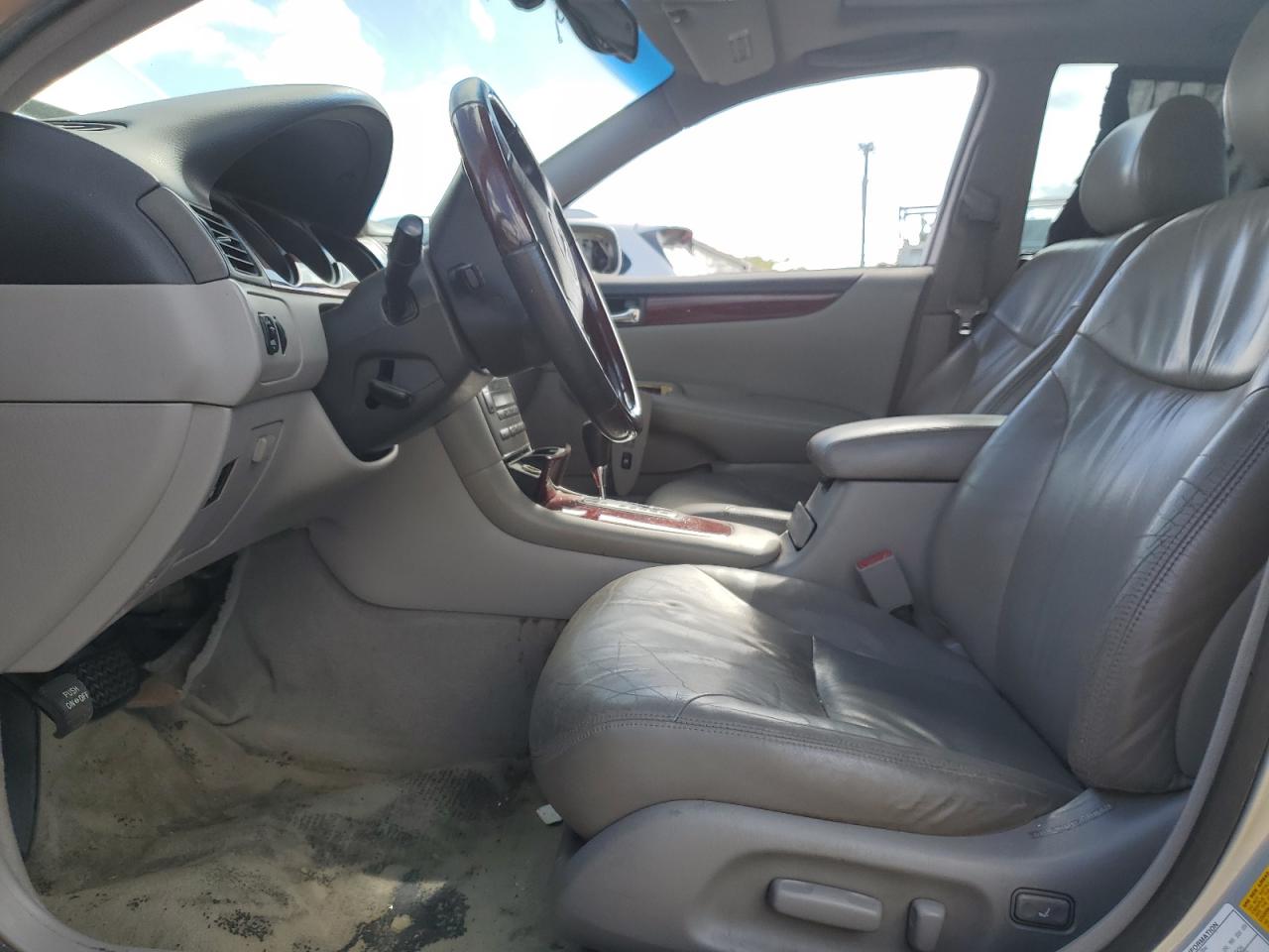 2002 Lexus Es 300 VIN: JTHBF30G525022053 Lot: 64832055
