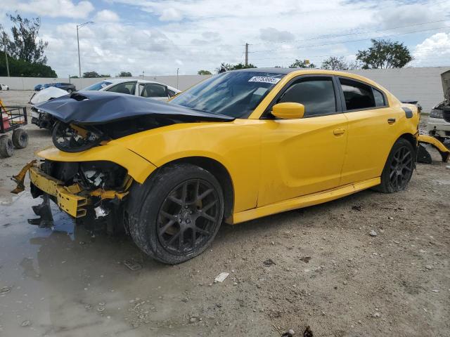  DODGE CHARGER 2017 Желтый