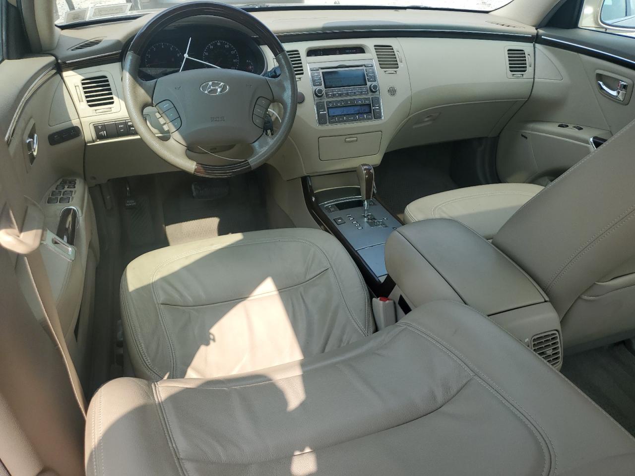 2009 Hyundai Azera Se VIN: KMHFC46F59A342261 Lot: 65053285