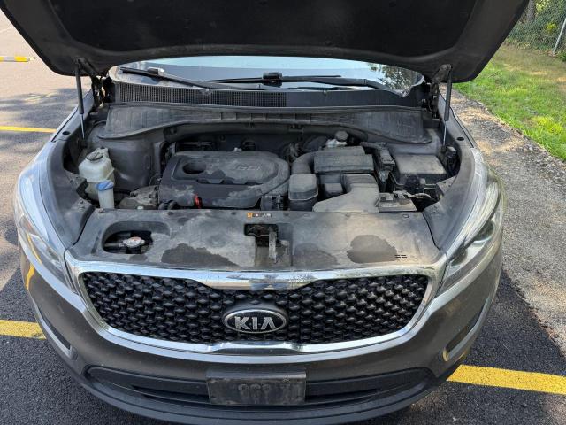 2016 KIA SORENTO LX  