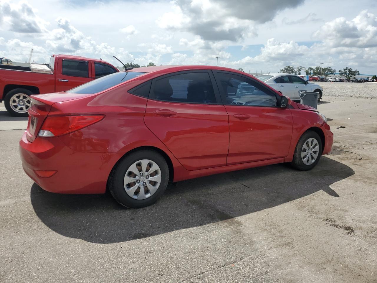 2015 Hyundai Accent Gls VIN: KMHCT4AE8FU802962 Lot: 64856125