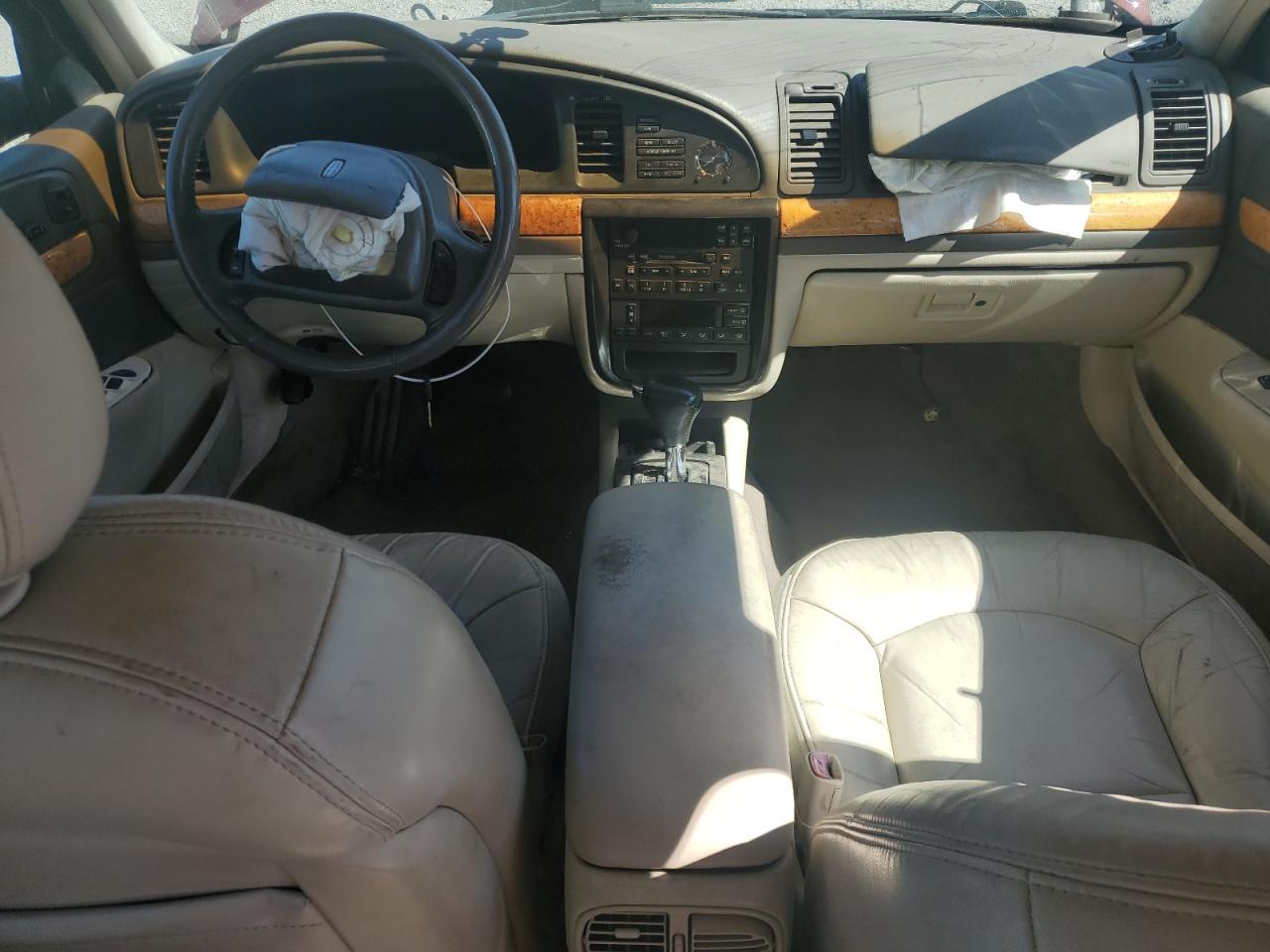 2000 Lincoln Continental VIN: 1LNHM97V0YY885600 Lot: 64902215