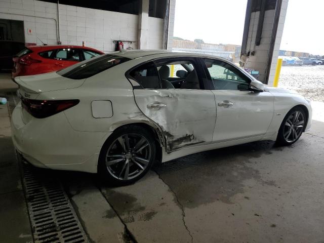  INFINITI Q50 2020 Biały