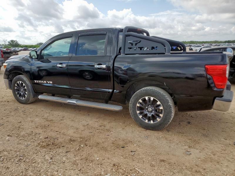  NISSAN TITAN 2018 Czarny
