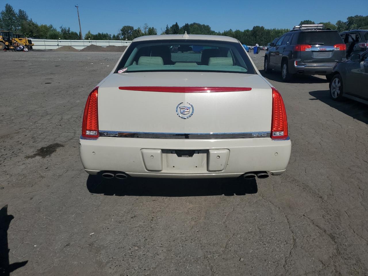 1g6kh5e6xbu133729 1G6KH5E6XBU133729 2011 Cadillac Dts Premium Collection