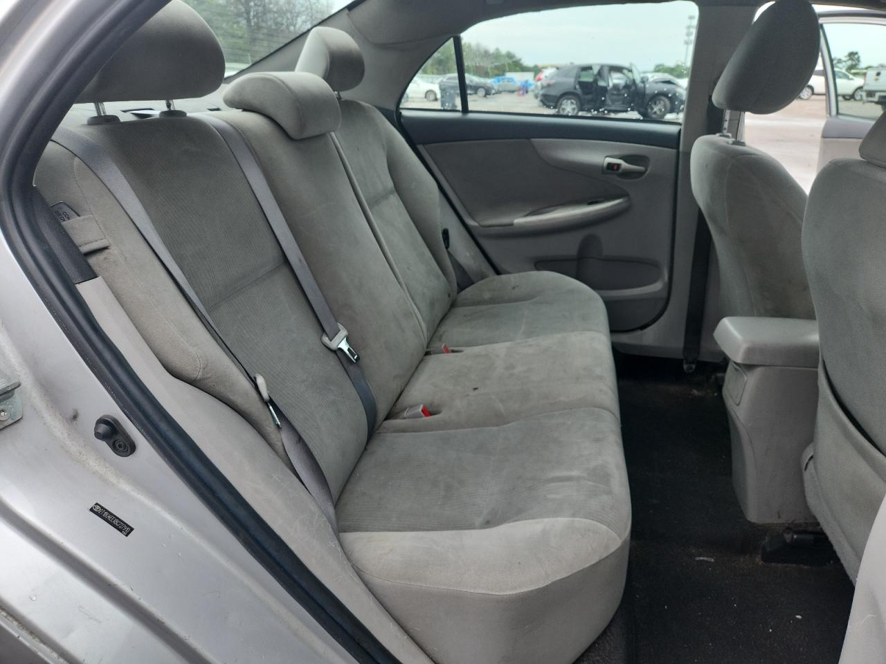 2011 Toyota Corolla Base VIN: 2T1BU4EEXBC727910 Lot: 64007135