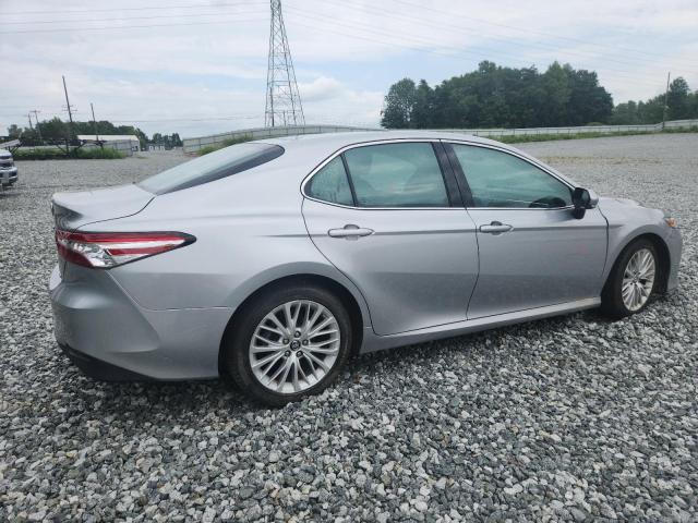  TOYOTA CAMRY 2018 Silver