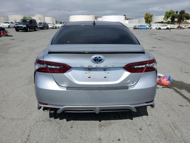  TOYOTA CAMRY 2022 Silver