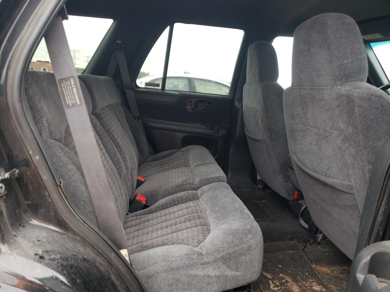 2000 Chevrolet Blazer VIN: 1GNDT13W1Y2112487 Lot: 63741485