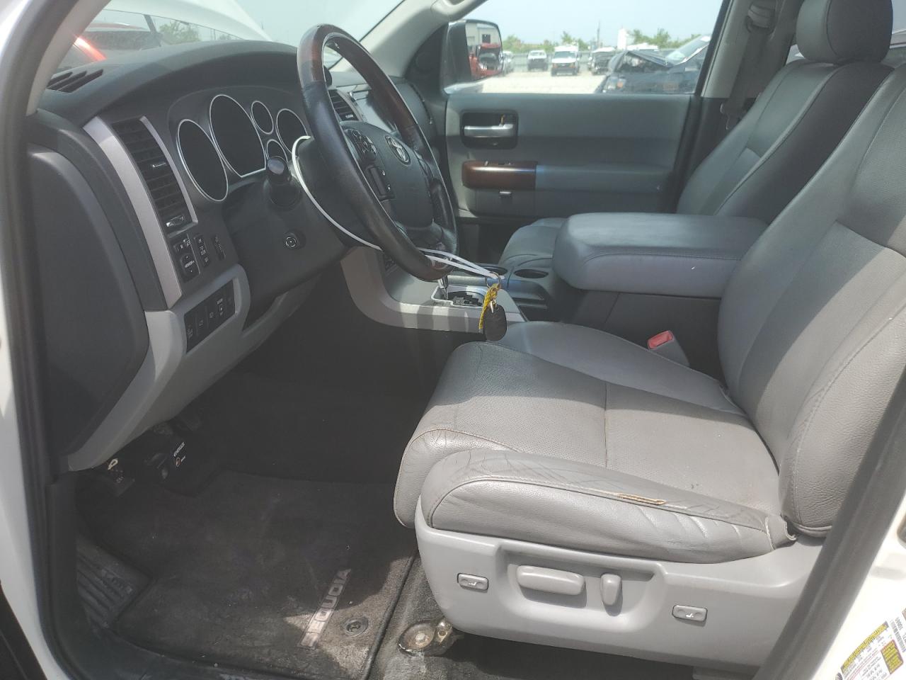 2012 Toyota Sequoia Platinum VIN: 5TDDW5G17CS063299 Lot: 64414655