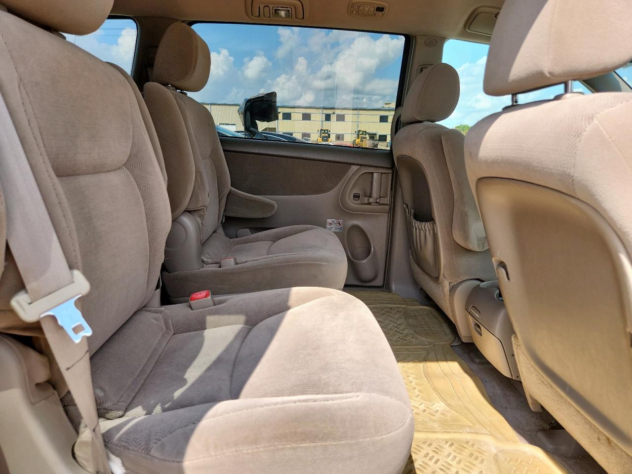 2007 Toyota Sienna Xle VIN: 5TDZK22C37S053075 Lot: 64079795