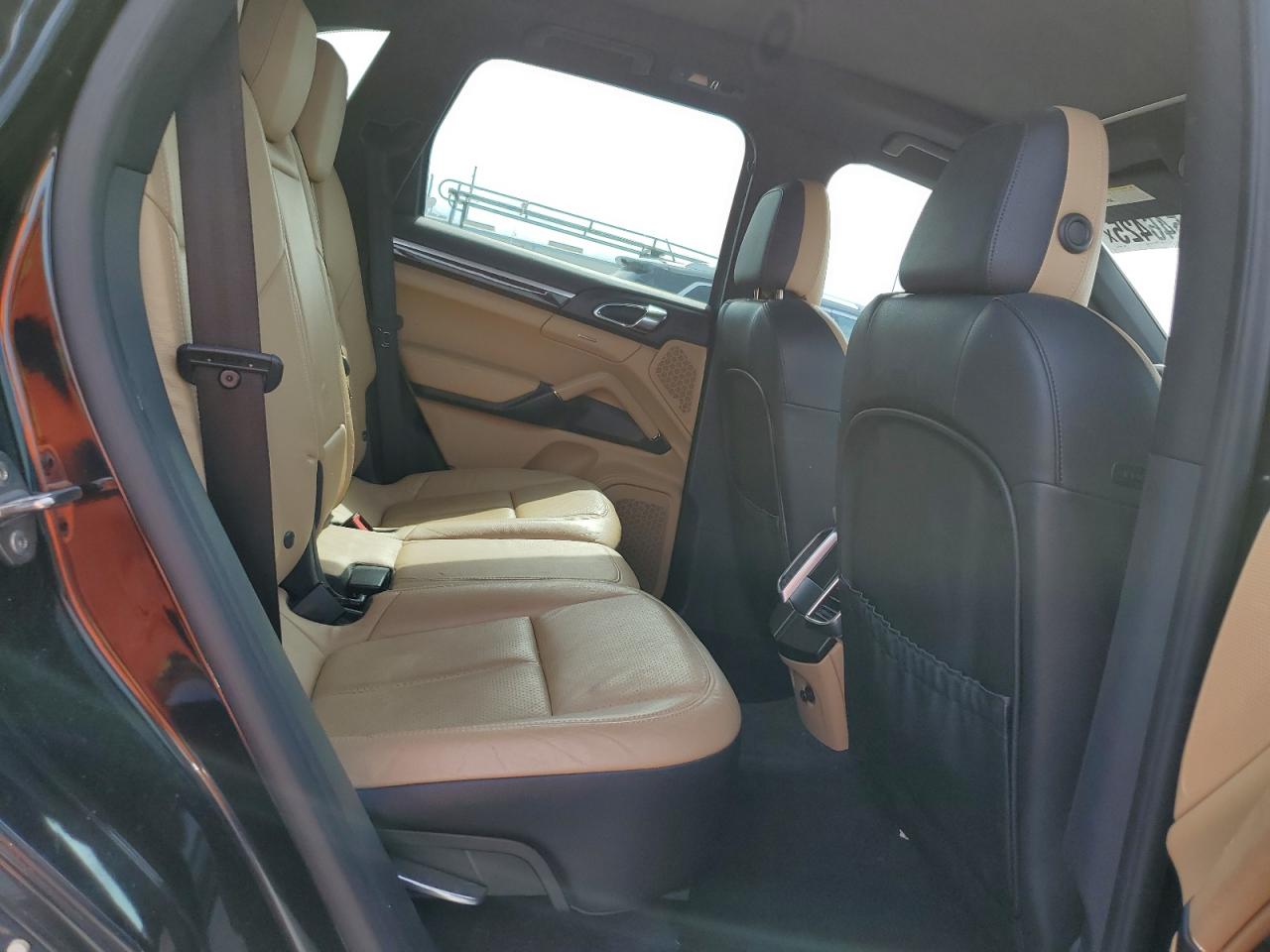 2014 Porsche Cayenne VIN: WP1AF2A2XELA42744 Lot: 61546425