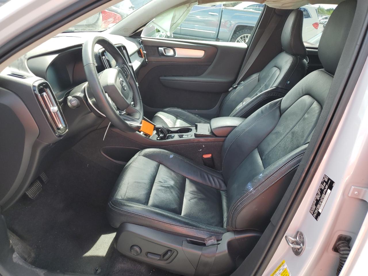 2022 Volvo Xc40 T4 Momentum VIN: YV4AC2HK4N2720066 Lot: 63227035