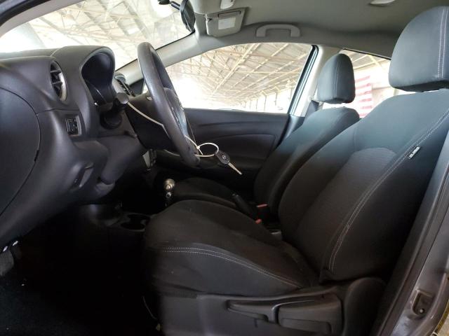  NISSAN VERSA 2018 Szary
