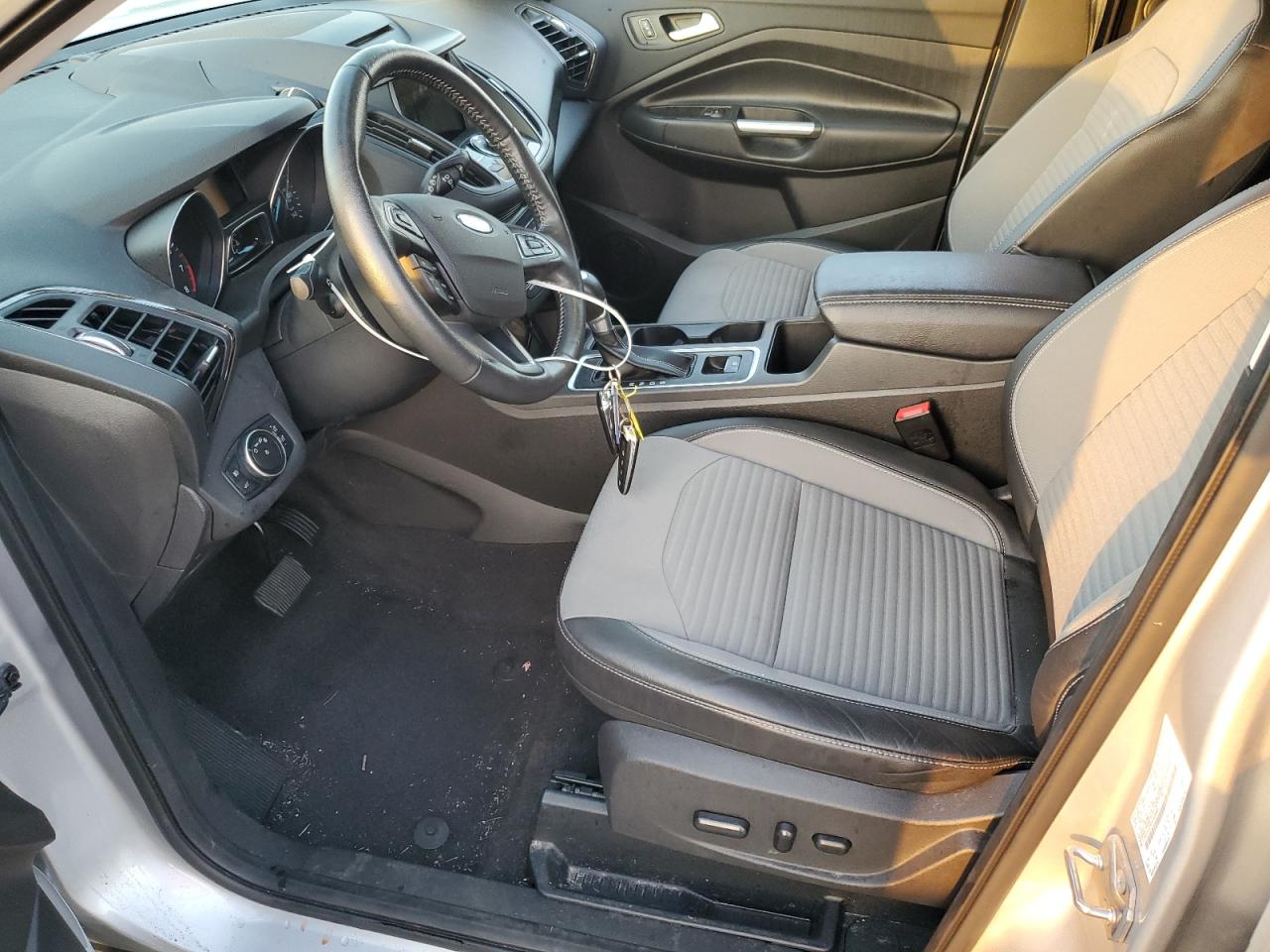 2017 Ford Escape Titanium VIN: 1FMCU0JD9HUA08665 Lot: 65767365