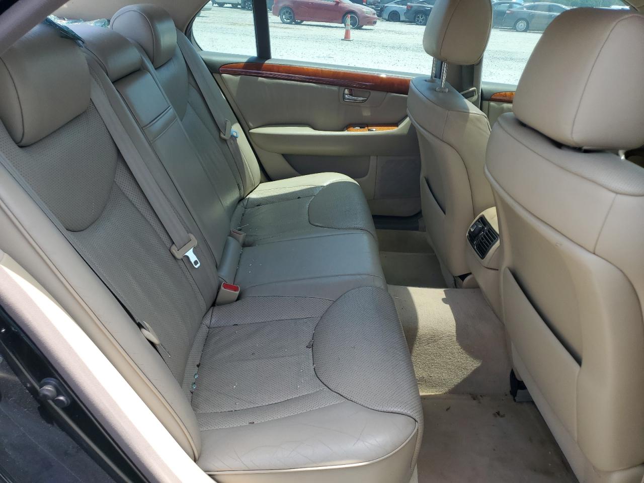 2004 Lexus Ls 430 VIN: JTHBN36F240129238 Lot: 63598535