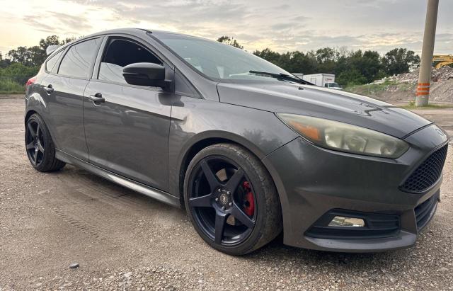 Hatchbacks FORD FOCUS 2016 Gray