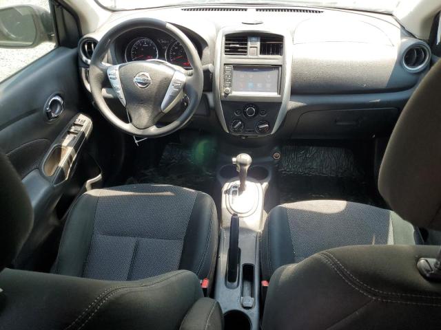  NISSAN VERSA 2019 Czarny