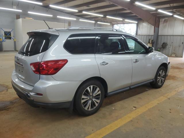  NISSAN PATHFINDER 2017 Серебристый