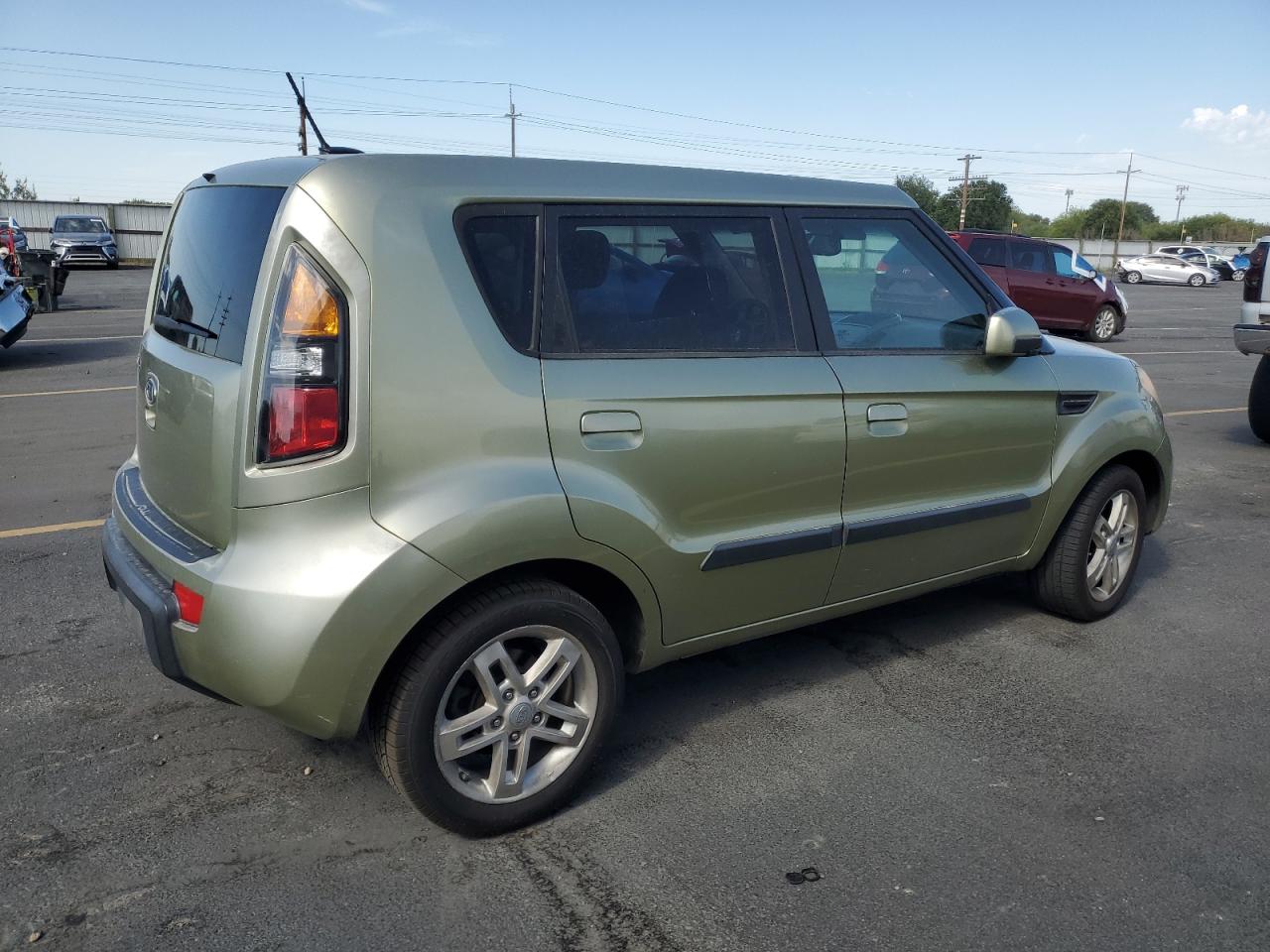 2010 Kia Soul + VIN: KNDJT2A20A7191242 Lot: 65997925