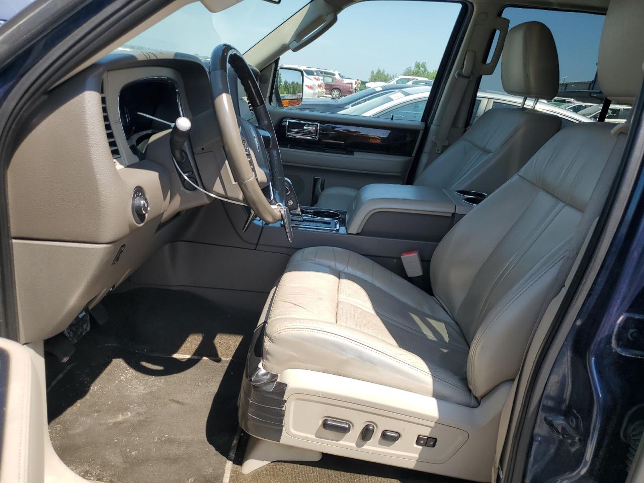 5lmjj2jt9fej11186 5LMJJ2JT9FEJ11186 2015 Lincoln Navigator