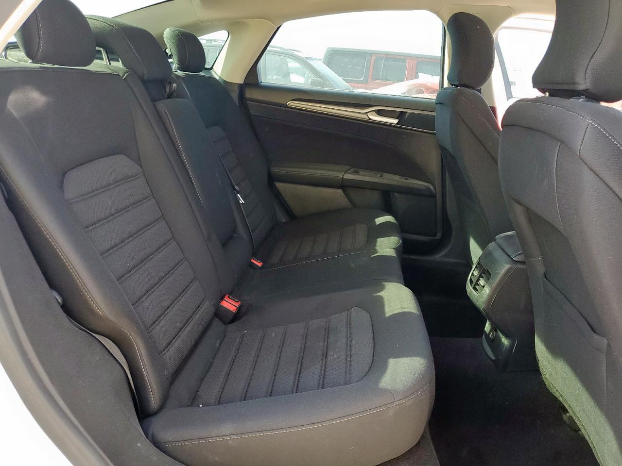 2019 Ford Fusion Se VIN: 3FA6P0LU7KR284952 Lot: 54031815