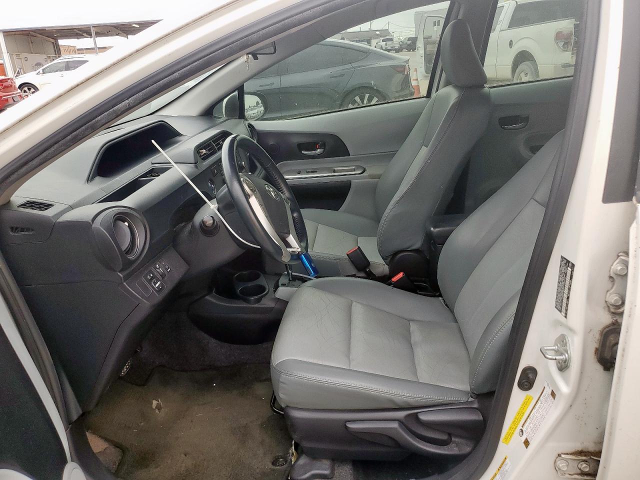 2013 Toyota Prius C VIN: JTDKDTB31D1528166 Lot: 63186605