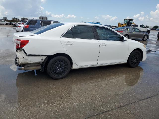  TOYOTA CAMRY 2014 Biały