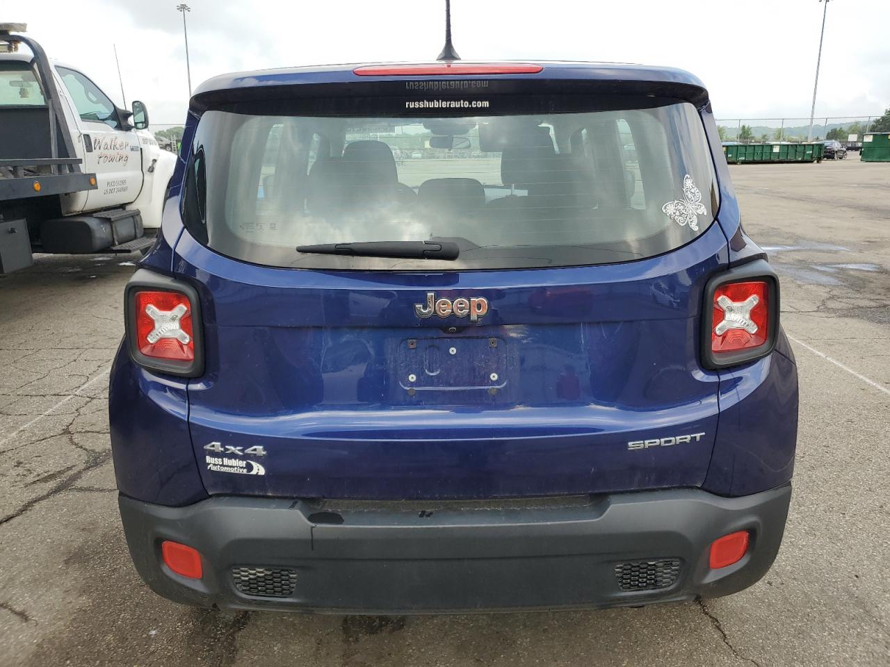 2016 Jeep Renegade Sport VIN: ZACCJBATXGPD10742 Lot: 64200215